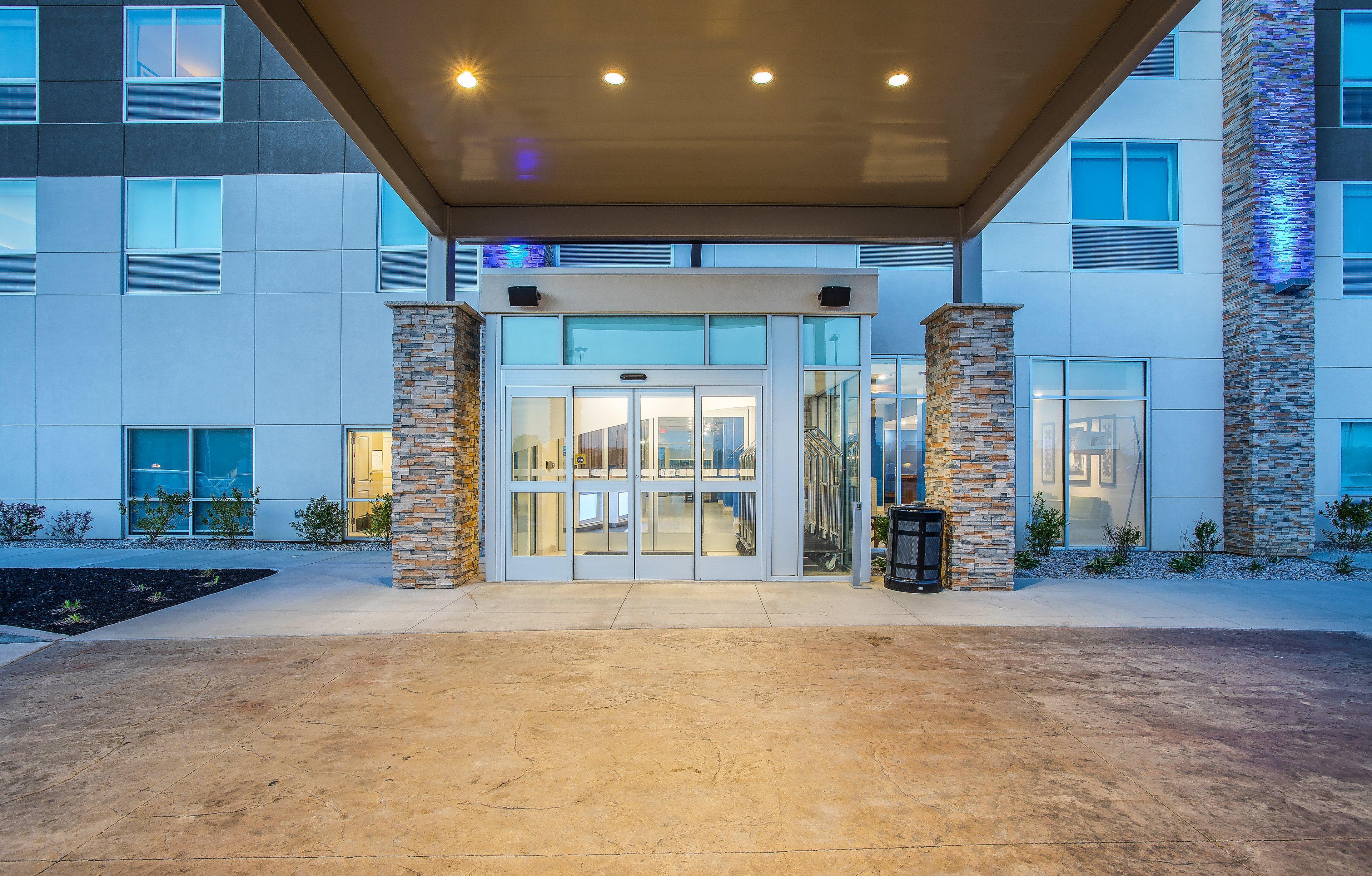Holiday Inn Express & Suites - Lexington W - Versailles By Ihg Экстерьер фото